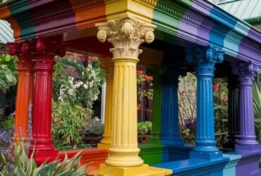 How Column In Victorian Should Be Paint In Multi Colors